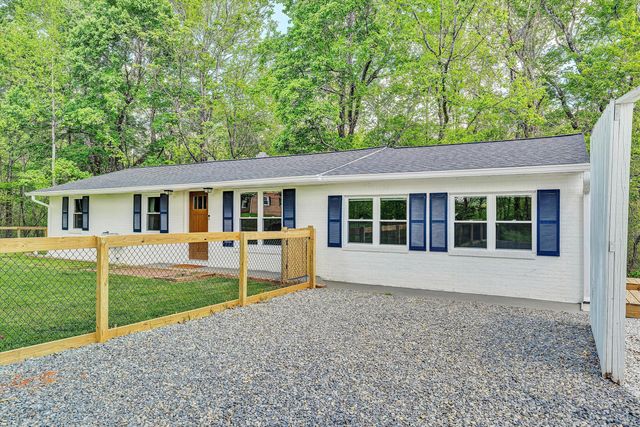 402 Harmony RD, Boones Mill, VA 24065