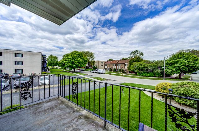 5701 129th Street 2D, Crestwood, IL 60418