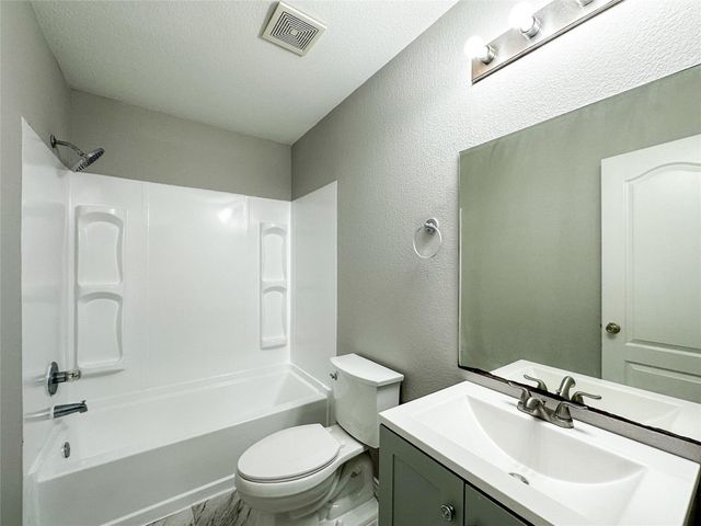 5739 Westminster Village Dr, Houston, TX 77084