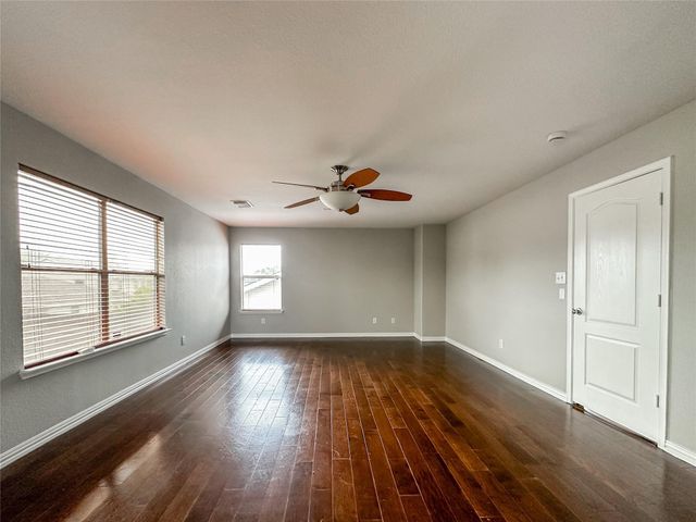 5739 Westminster Village Dr, Houston, TX 77084