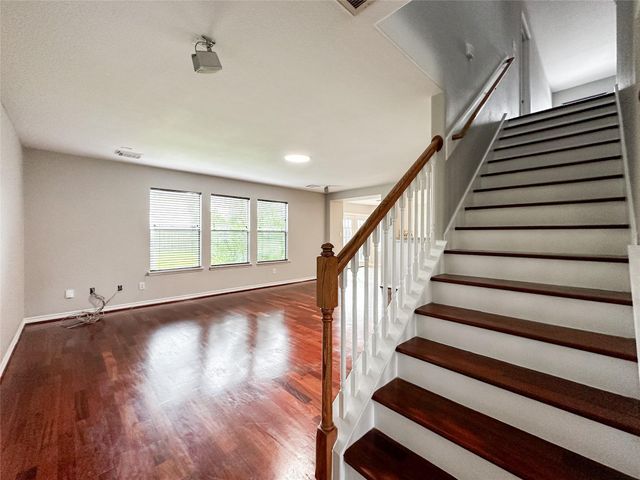 5739 Westminster Village Dr, Houston, TX 77084