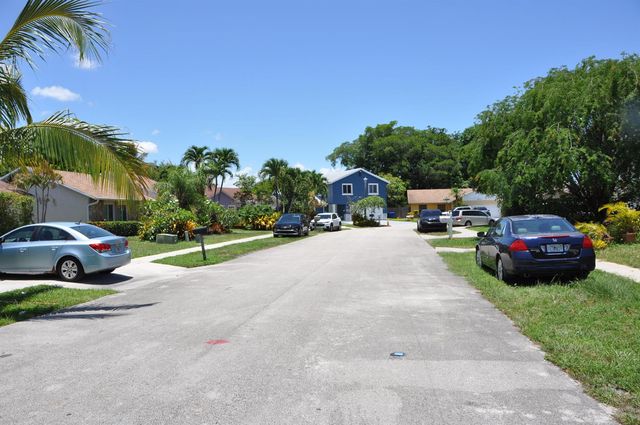 1906 SW 87th Avenue, North Lauderdale, FL 33068