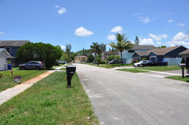 1906 SW 87th Avenue, North Lauderdale, FL 33068