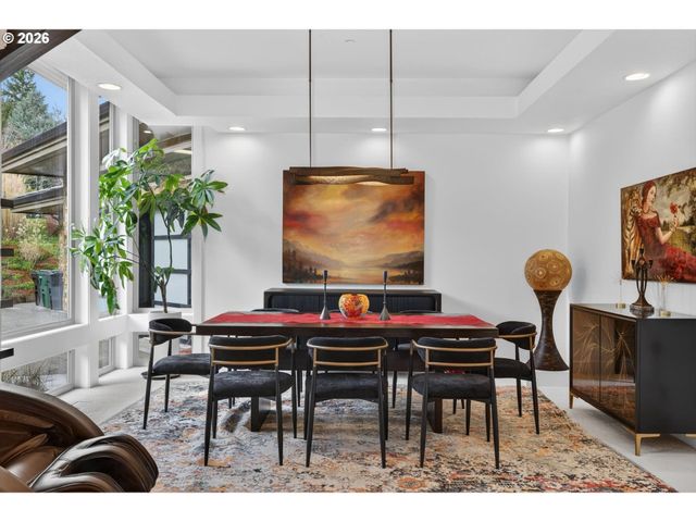 2680 LORINDA Ln, West Linn, OR 97068