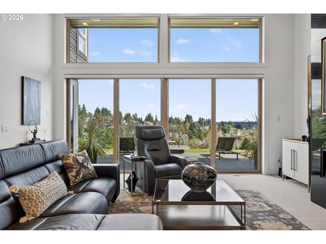 2680 LORINDA Ln, West Linn, OR 97068