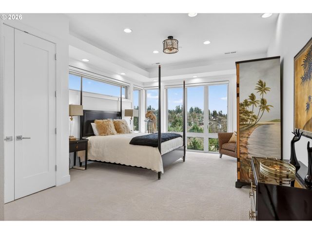 2680 LORINDA Ln, West Linn, OR 97068