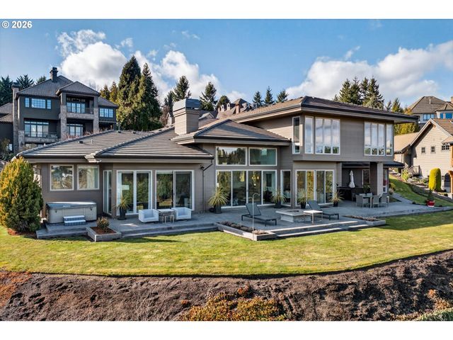 2680 LORINDA Ln, West Linn, OR 97068