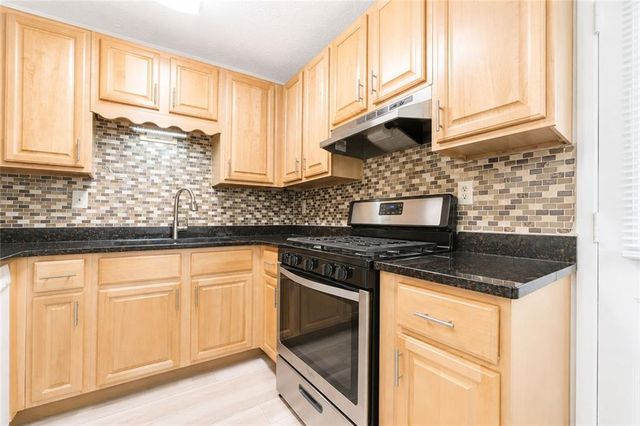 3065 Destin Circle, Snellville, GA 30078