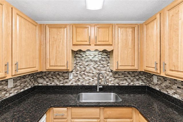 3065 Destin Circle, Snellville, GA 30078