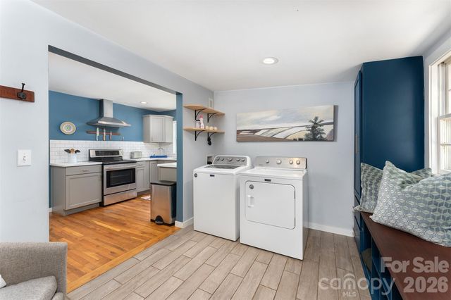 477 Emma Road, Asheville, NC 28806