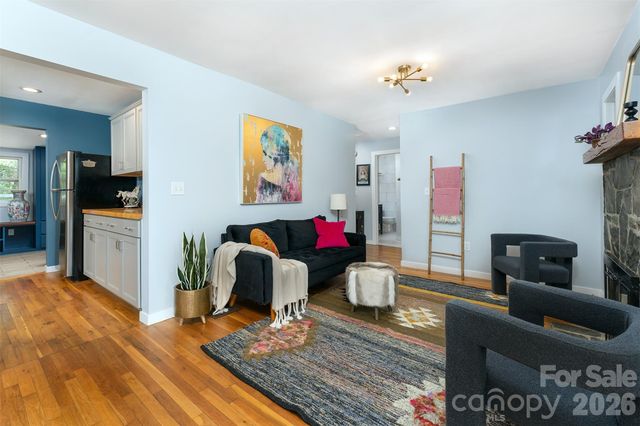 477 Emma Road, Asheville, NC 28806