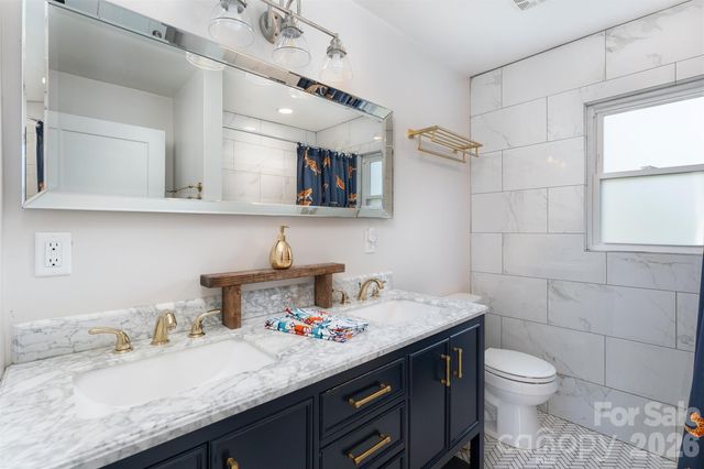 477 Emma Road, Asheville, NC 28806