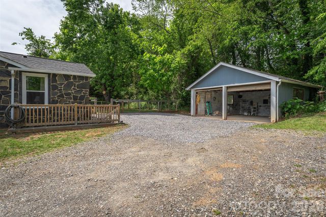 477 Emma Road, Asheville, NC 28806