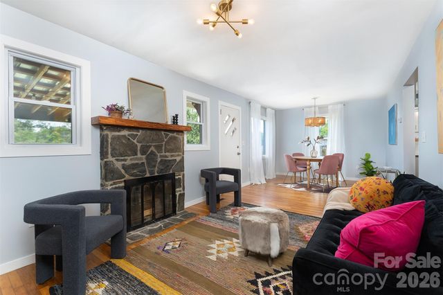 477 Emma Road, Asheville, NC 28806