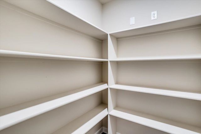 11749 W Scarlett Ct, Maize, KS 67101