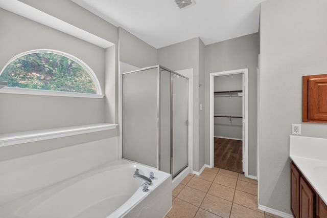 720 Big Horn Trail, Crowley, TX 76036