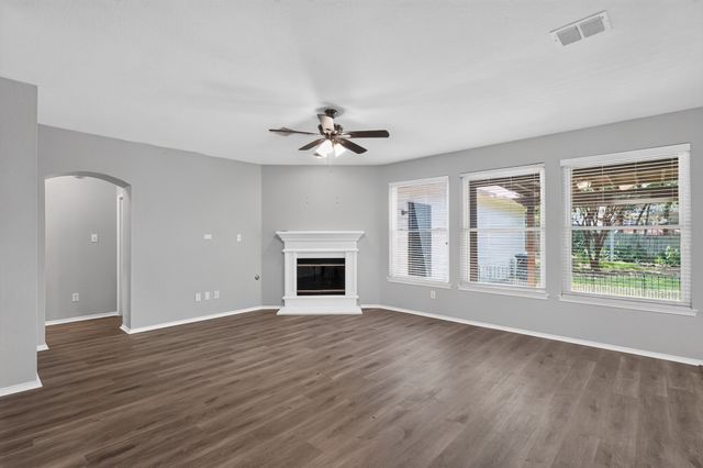 720 Big Horn Trail, Crowley, TX 76036