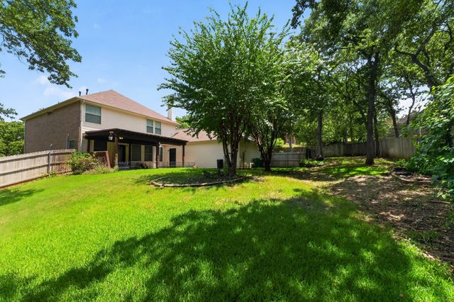 720 Big Horn Trail, Crowley, TX 76036