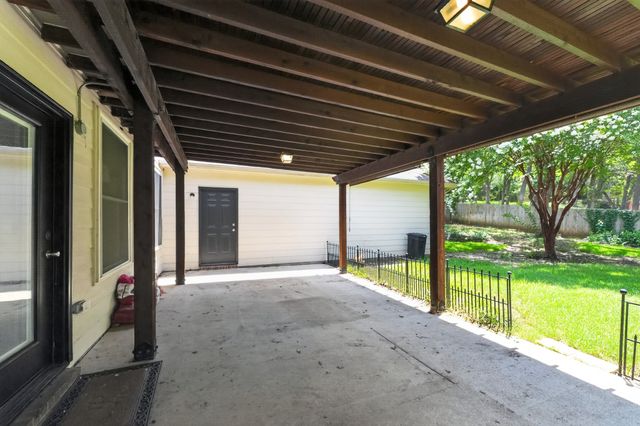 720 Big Horn Trail, Crowley, TX 76036