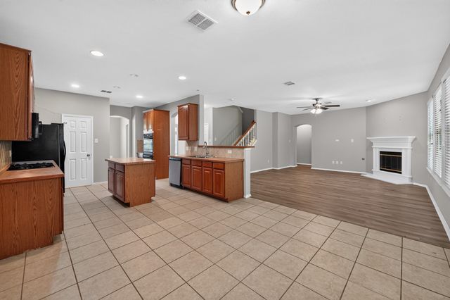 720 Big Horn Trail, Crowley, TX 76036