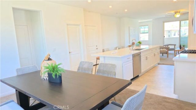1813 Mesquite Way, Oceanside, CA 92056