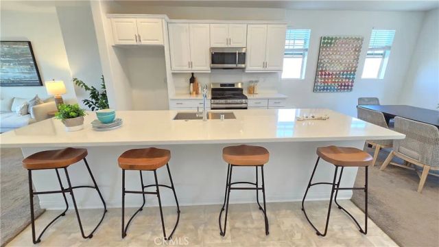 1813 Mesquite Way, Oceanside, CA 92056
