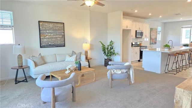 1813 Mesquite Way, Oceanside, CA 92056