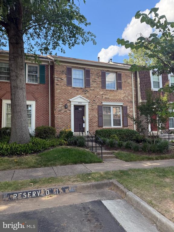 7850 BUTTERFIELD LN, Annandale, VA 22003