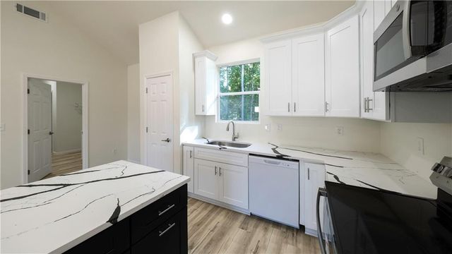 195 Kennedy Estates Road, Carrollton, GA 30116
