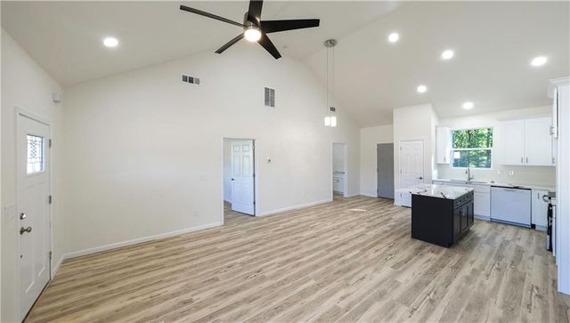 195 Kennedy Estates Road, Carrollton, GA 30116