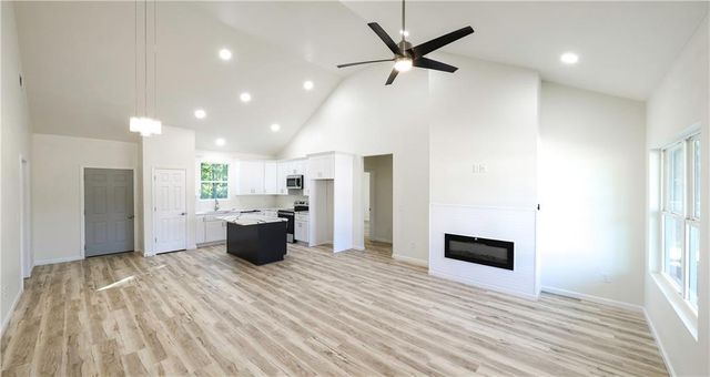 195 Kennedy Estates Road, Carrollton, GA 30116