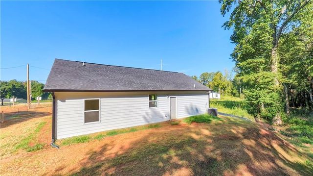 195 Kennedy Estates Road, Carrollton, GA 30116