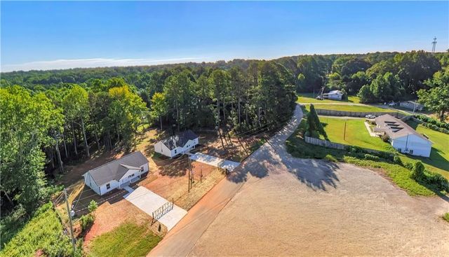195 Kennedy Estates Road, Carrollton, GA 30116