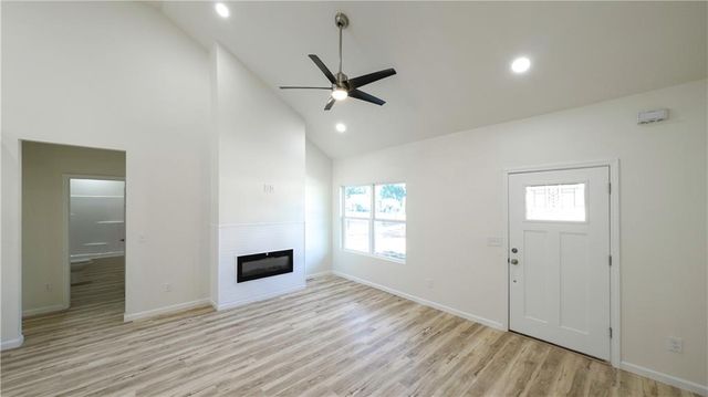195 Kennedy Estates Road, Carrollton, GA 30116