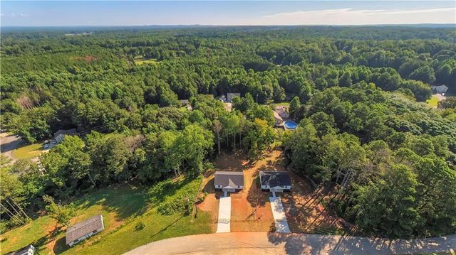 195 Kennedy Estates Road, Carrollton, GA 30116