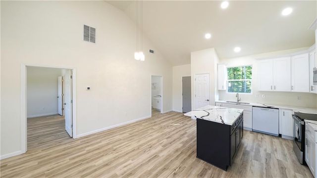 195 Kennedy Estates Road, Carrollton, GA 30116