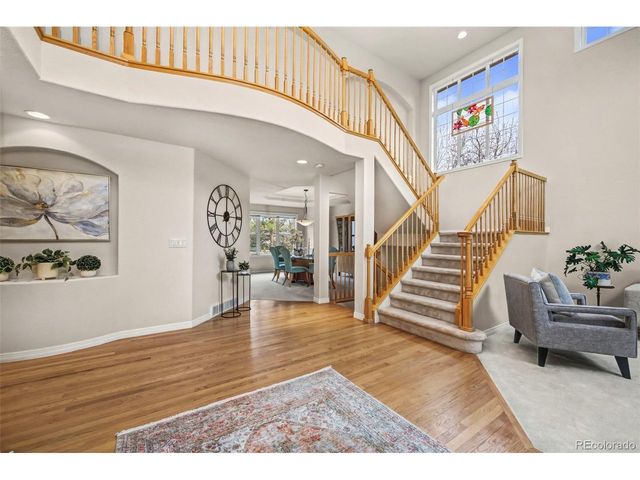 2215 Parkview Dr, Longmont, CO 80504