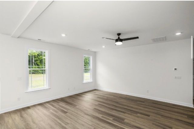 5021 Salient Dr, Spring Hill, TN 37174