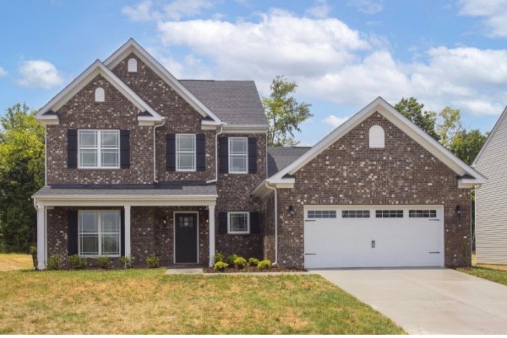 5021 Salient Dr, Spring Hill, TN 37174