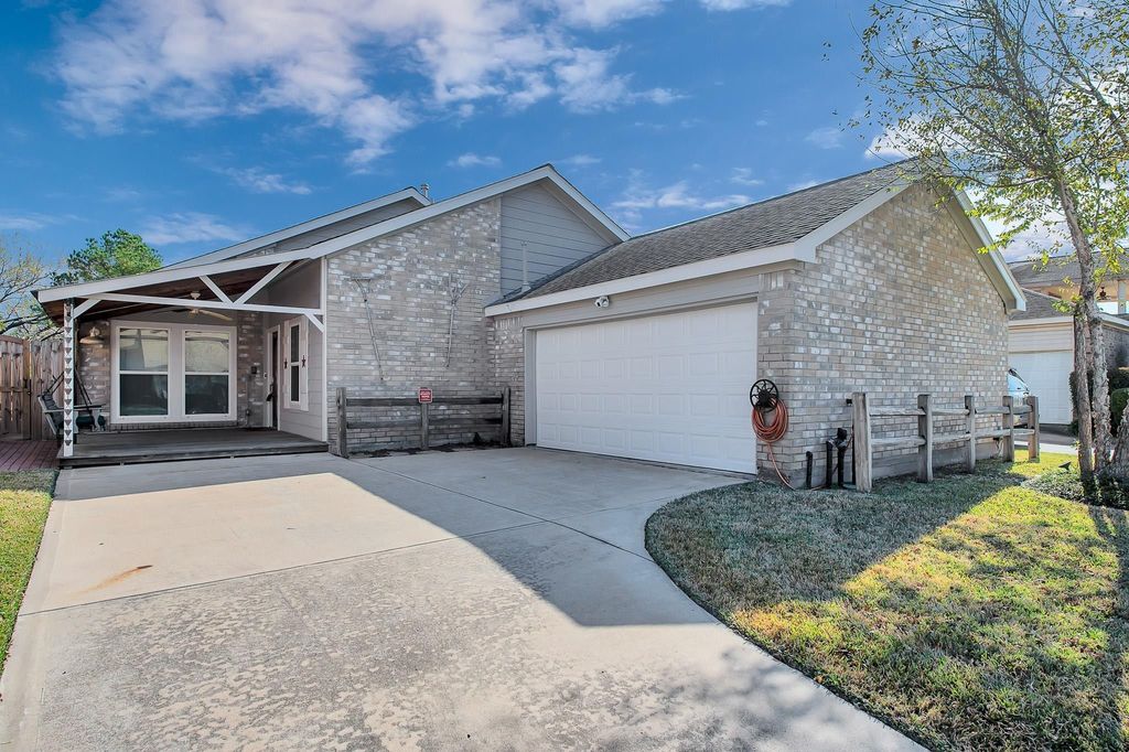 3079 Hazy Park Drive, Houston, TX 77082