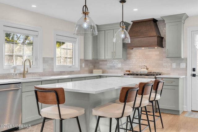 32 Arno Street, Oakhurst, NJ 07755