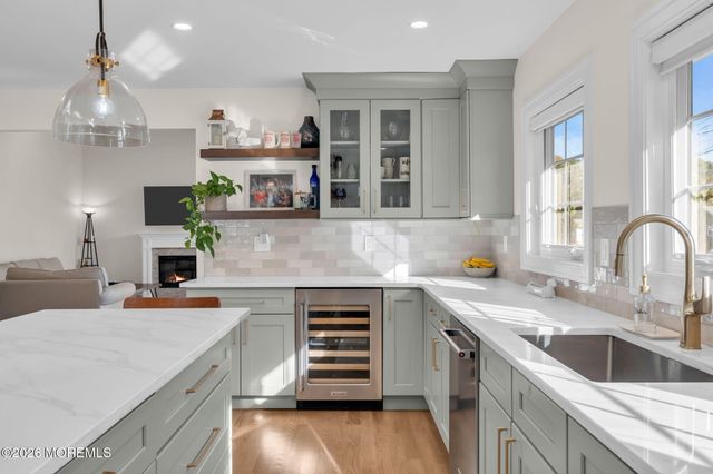 32 Arno Street, Oakhurst, NJ 07755