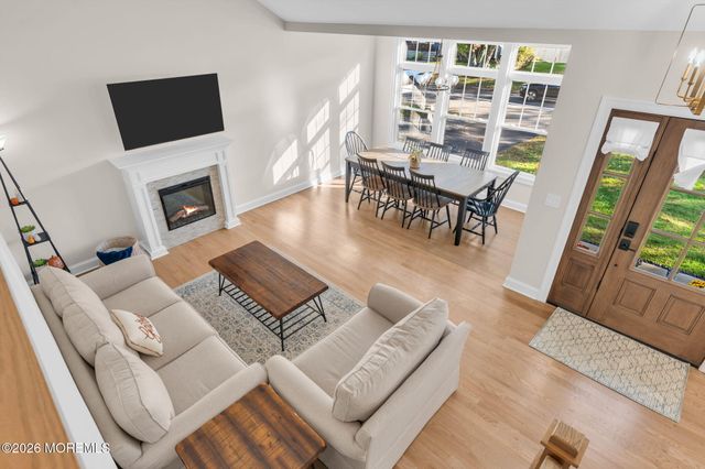 32 Arno Street, Oakhurst, NJ 07755