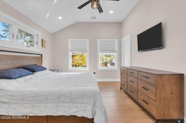 32 Arno Street, Oakhurst, NJ 07755