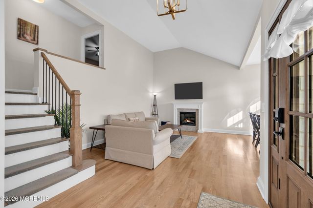 32 Arno Street, Oakhurst, NJ 07755