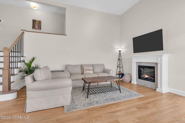 32 Arno Street, Oakhurst, NJ 07755