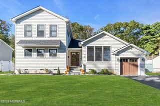 32 Arno Street, Oakhurst, NJ 07755