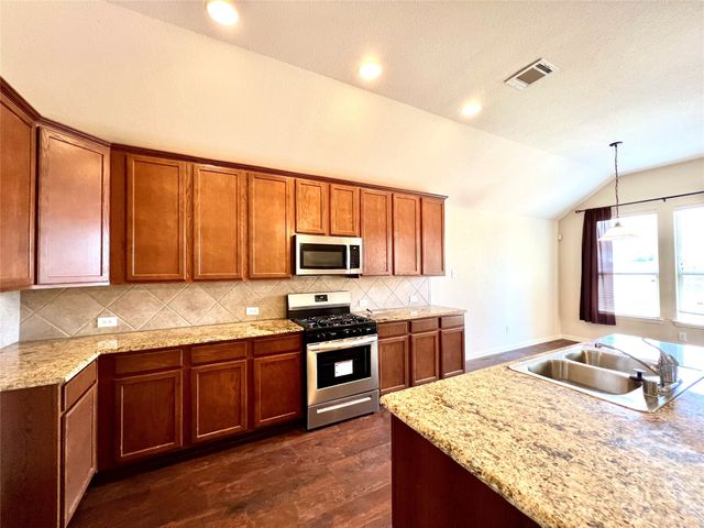 5201 Pinewood Drive, Mckinney, TX 75071