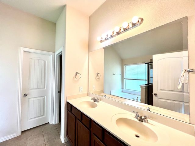 5201 Pinewood Drive, Mckinney, TX 75071