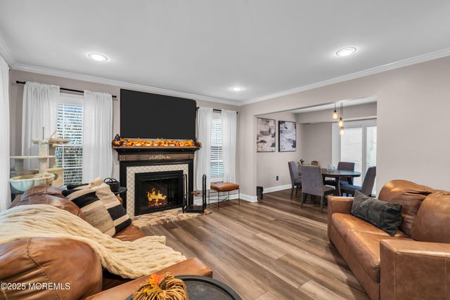 5 Sloop Court, Barnegat, NJ 08005